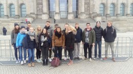 Bürgerdienst e.V. unterstützt Exkursion des Sozialkunde Leistungskurs 13 des Sankt Matthias Gymnasiums nach Berlin!